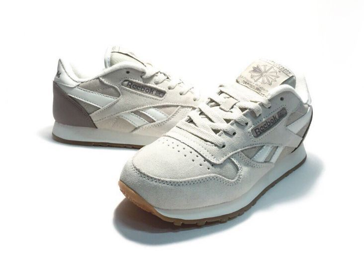 Reebok Classic Suede Women бежевые с серым (35-39)