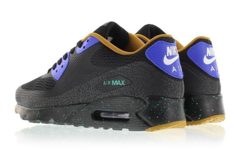  Nike Air Max 90 Ultra Essential